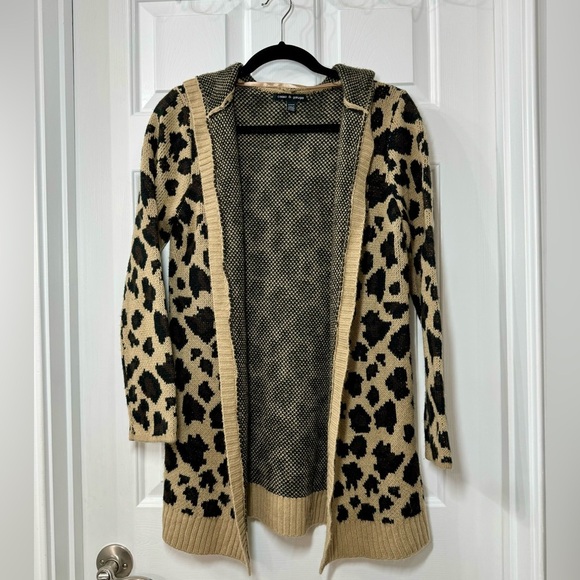 Cable & Gauge Hooded Open Duster Cardigan Tan Multi Leopard Animal Print - Picture 2 of 5